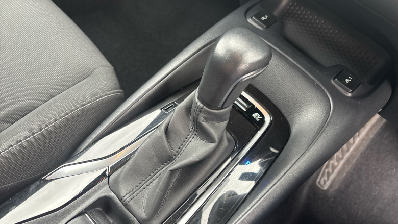Toyota Corolla 1.8 VVT-i Hybrid Icon Tech 5dr CVT Hybrid Hatchback